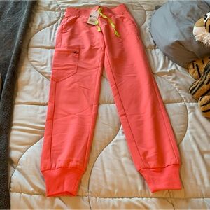 Figs hot coral Zamora joggers